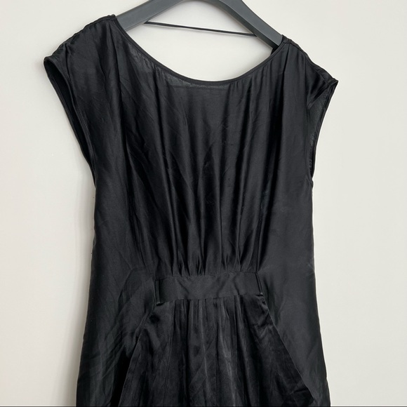 BCBG Max Azria Black Satin Open Back Shorts Romper Size XS - Picture 1 of 6